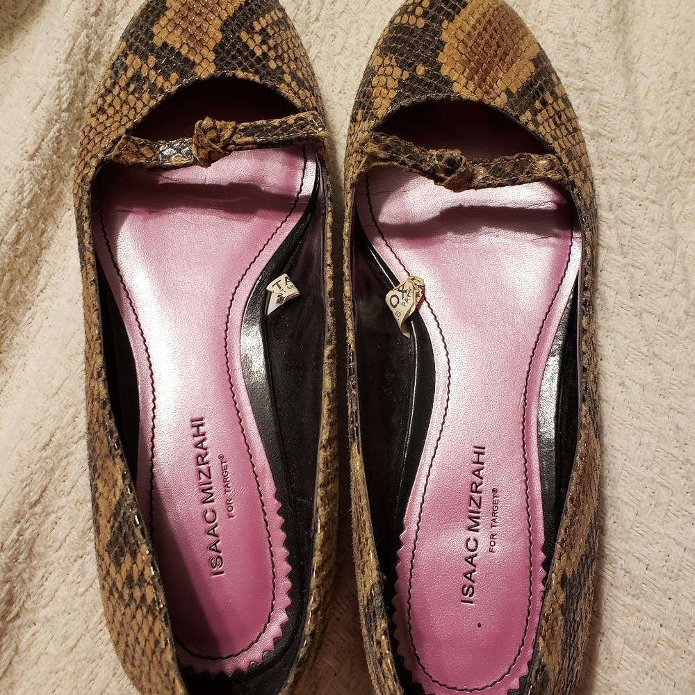 Isaac Mizrahi leather flats